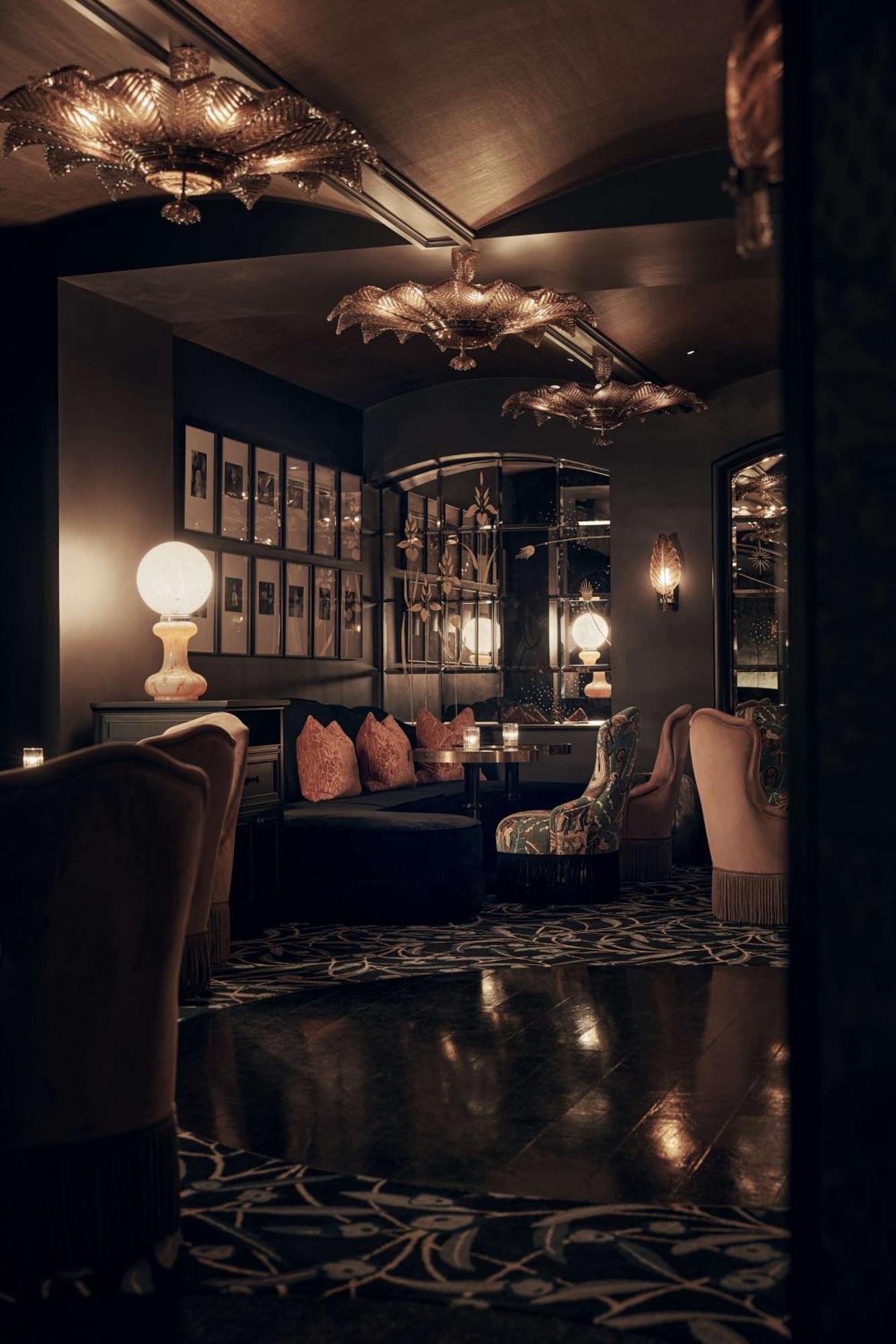 Nomad London Hotel Екстериор снимка The Bar at The Ivy Temple Row