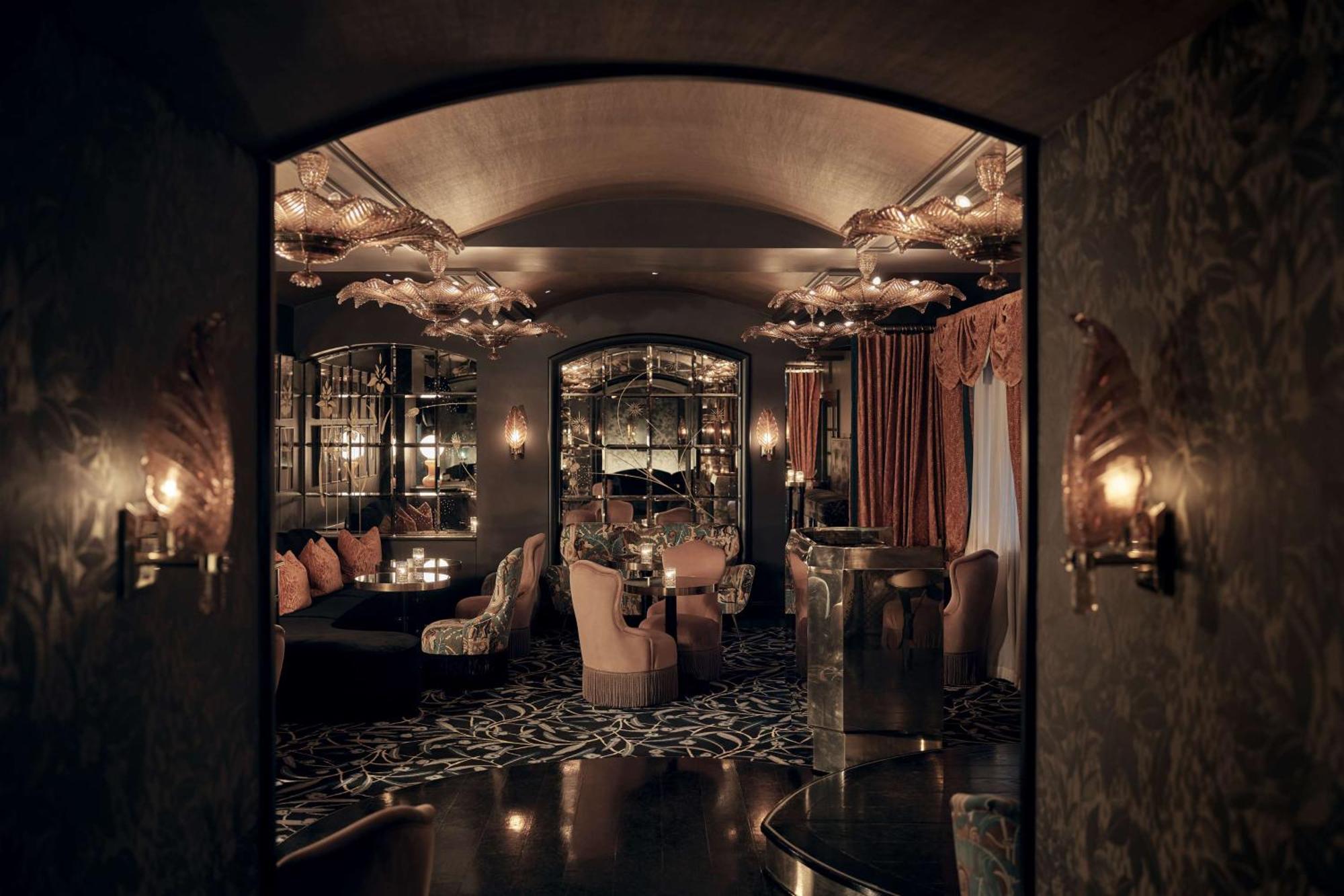 Nomad London Hotel Екстериор снимка The Bar